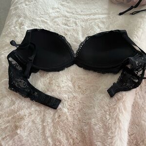 Victoria's Secret Black Lace Trim Padded Bra 34B